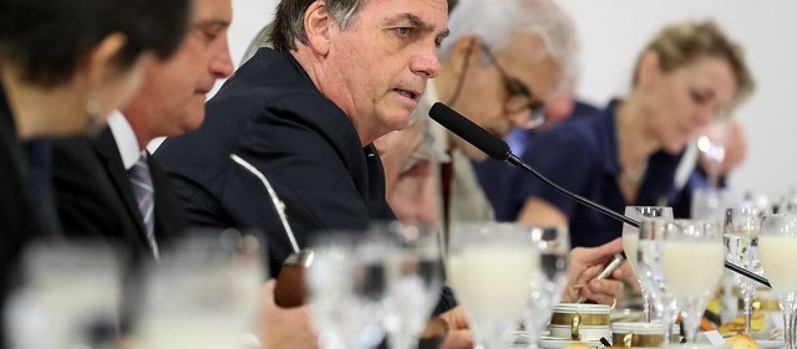 Jair Bolsonaro toma café da manhã com jornalistas estrangeiros e diz que ninguém passa fome no Brasil / Marcos Correa | PR