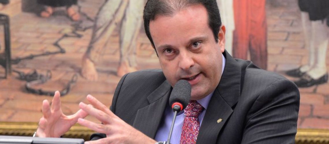 O relator da PEC 299/13, deputado  André Moura em sessão para apreciar a admissibilidade da PEC, que limita em 20 o número de ministérios que o Executivo pode criar e manter(Wilson Dias/Agência Brasil)